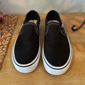 Vans Classic Black Slip-On’s W Sz 5.5, M Sz 3